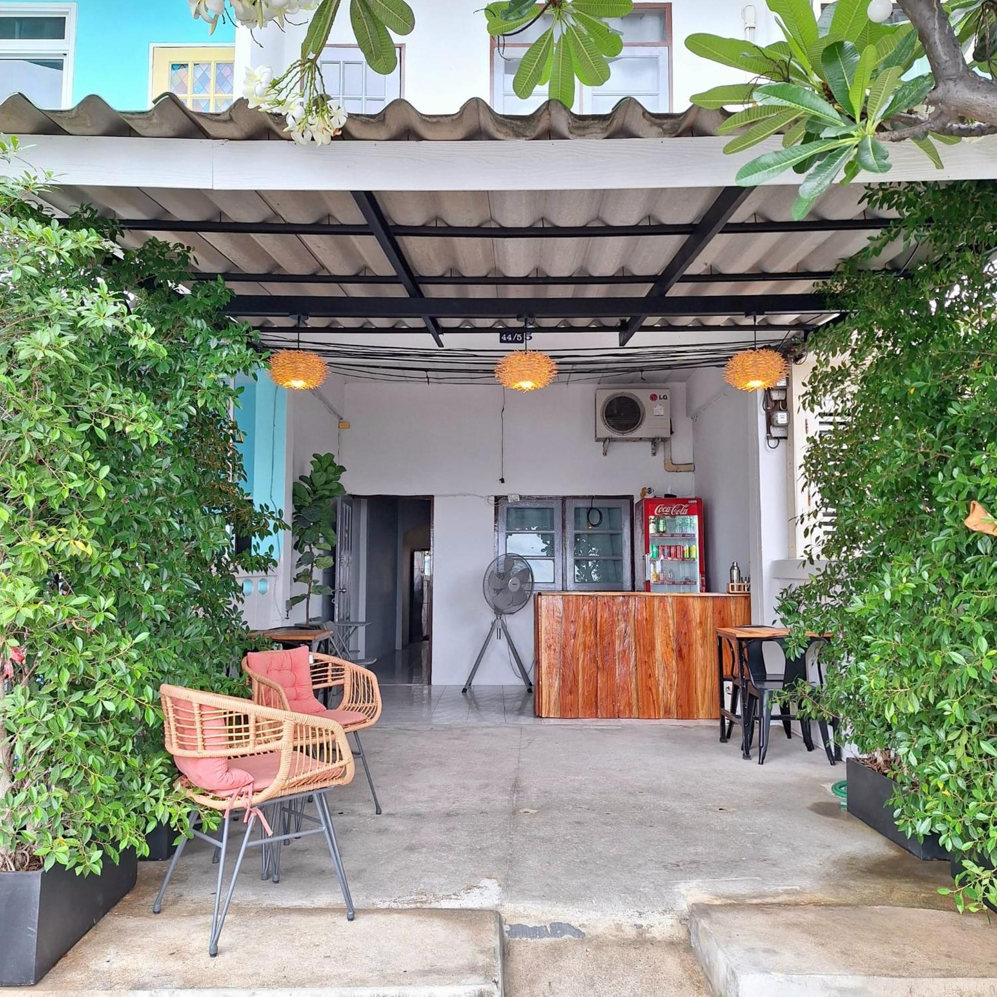Jungle Cafe And Guesthouse プラチュワップキーリーカン エクステリア 写真